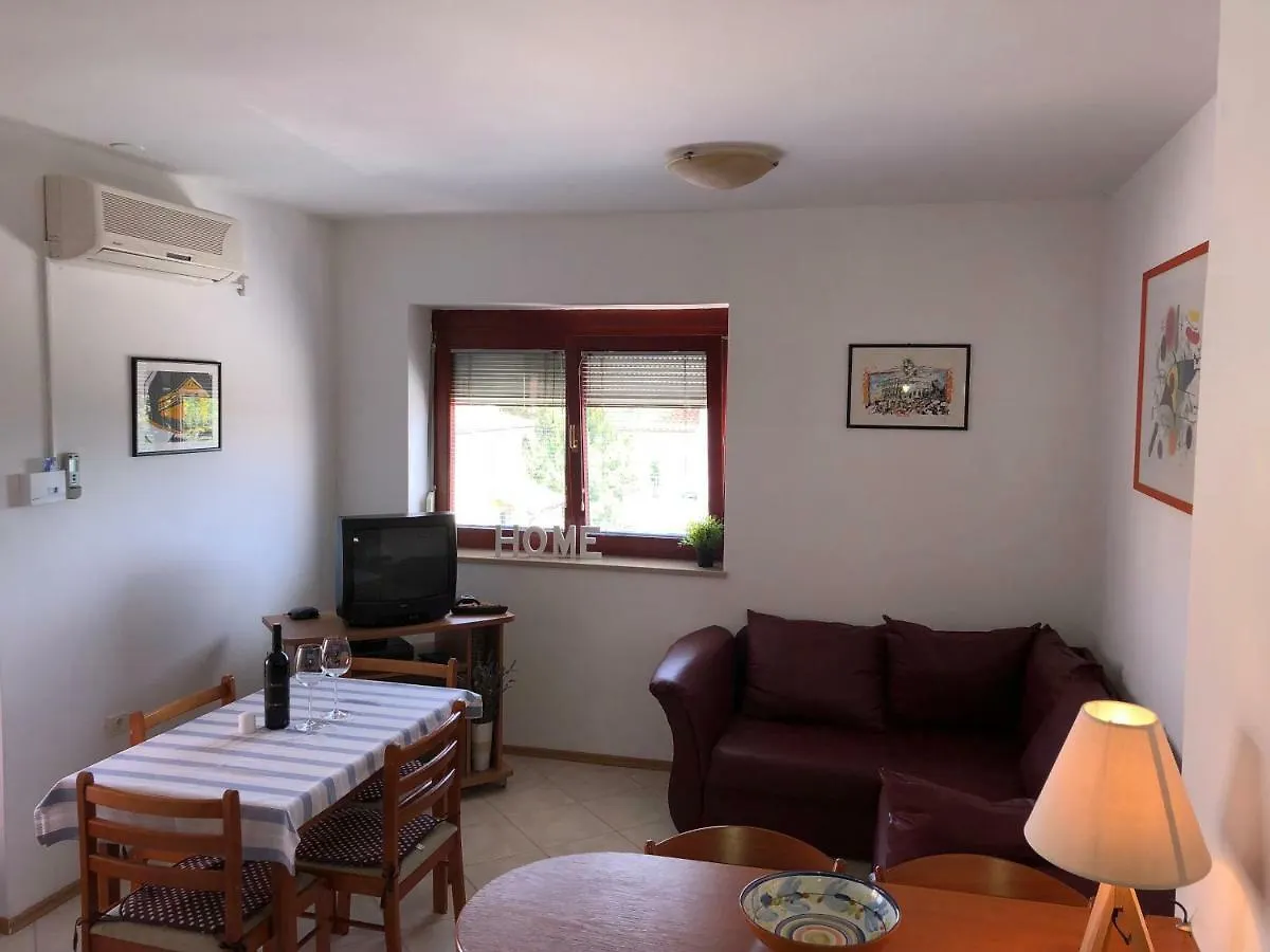 Lux Apartment Premantura